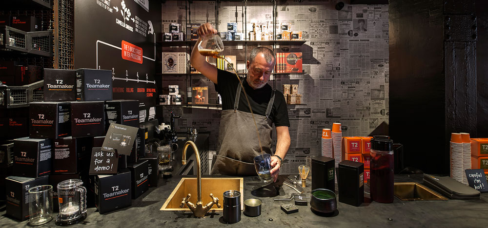 T2 gör tedrickandet till ett socialt experiment