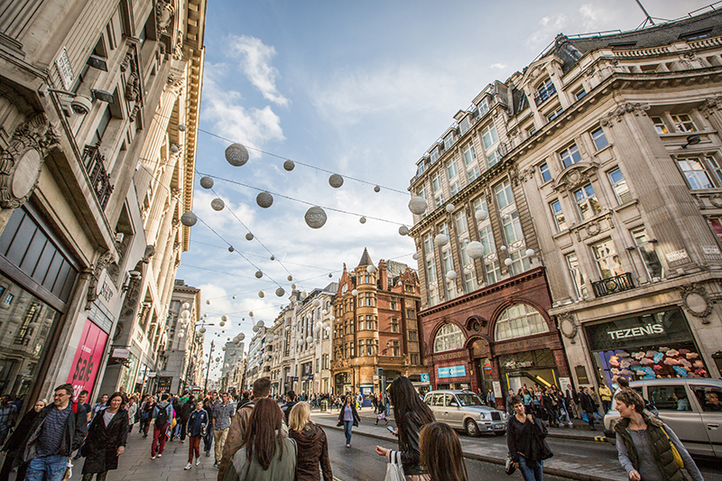 Därför görs Oxford Street om till gågata