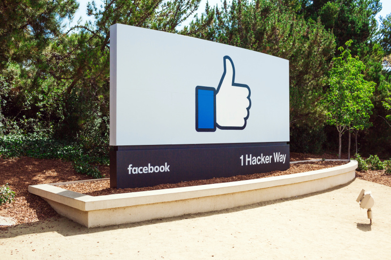 Facebook öppnar för köp direkt i Messenger