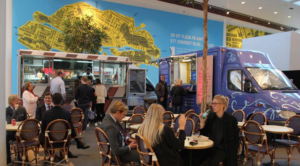 Food trucks rullar in i köpcentrumet