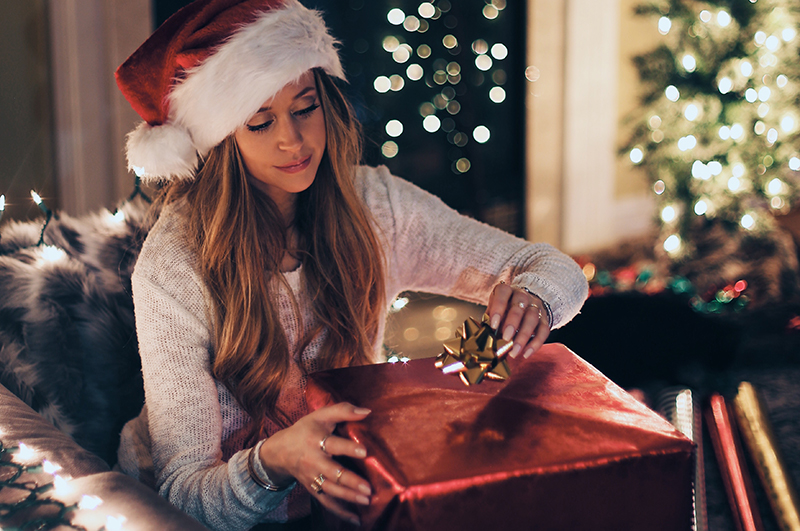 Svenskarna köper tre av tio julklappar online