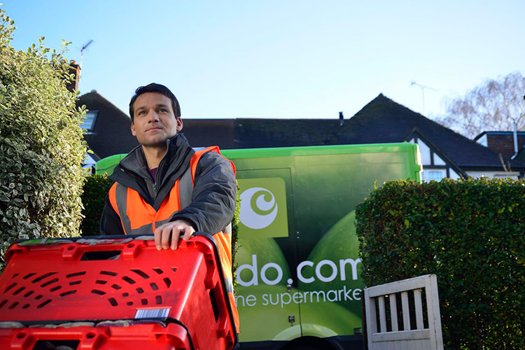 Ocado ska effektivisera Icas e-handel