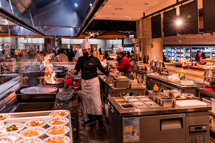 Food Market med mat och möten i fokus