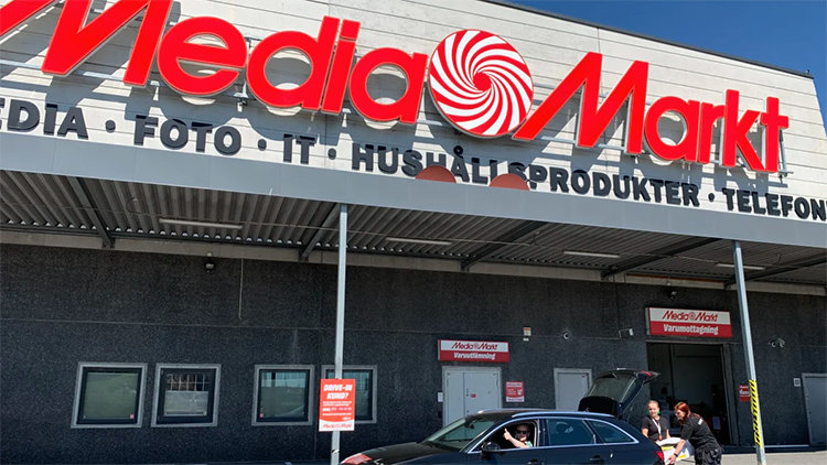 Succé för curbside pickup hos Media Markt