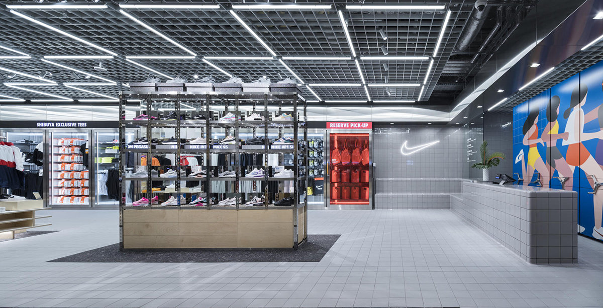 Nike öppnar hundratals fygitala butiker