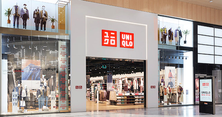 Handelstrender  PREMIÄR Uniqlo Westfield Mall of Scandinavia slår upp  dörrarna fredagen den 28 augusti Den 1840 kvadratmeter stora butiken har  fokus på kedjans LifeWear för män kvinnor barn och nyfödda öppning 